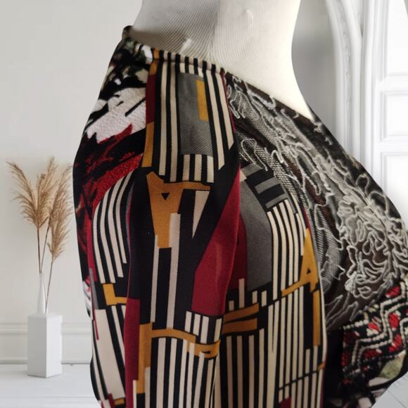 Bryon Lars Beauty Mark Top Size 8 Abstract Mixed Print Media Designer Blouse - Picture 10 of 16